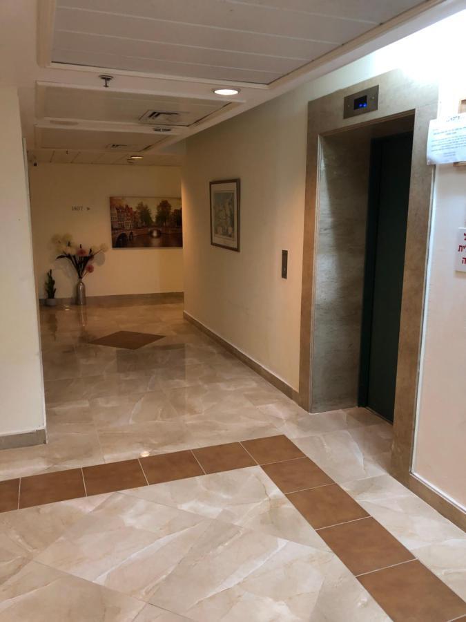 מלון דירות Almog Tower 5*